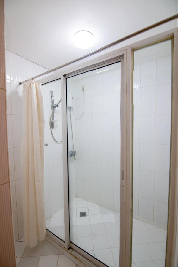 Kiwi Hotel Себу Экстерьер фото