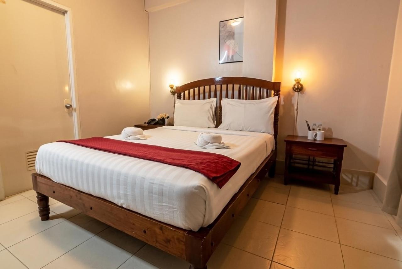 Kiwi Hotel Себу Экстерьер фото