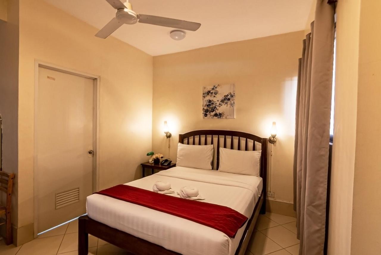 Kiwi Hotel Себу Экстерьер фото